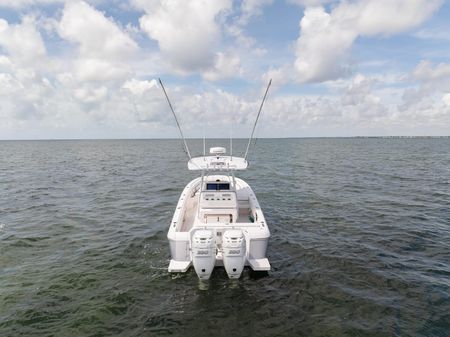 Intrepid 327-CENTER-CONSOLE image