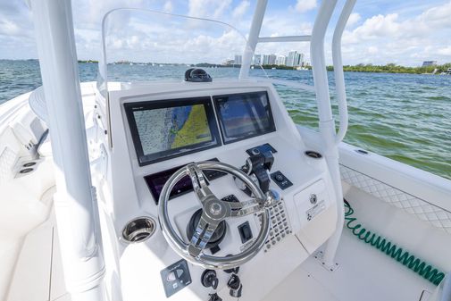 Intrepid 327-CENTER-CONSOLE image