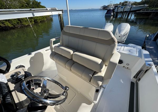 Boston Whaler 280 Dauntless image