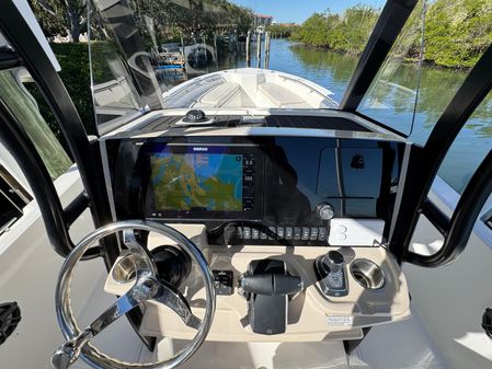 Boston Whaler 280 Dauntless image