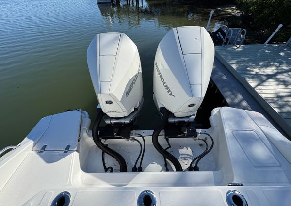 Boston Whaler 280 Dauntless image