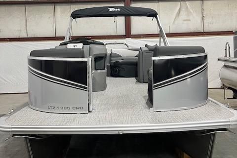 Tahoe-pontoon LTZ-CRUISE-REAR-BENCH image