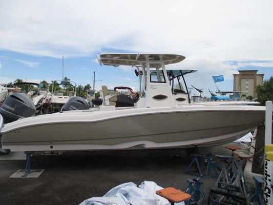 NauticStar 251 HYBRID - main image