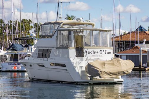 Carver 405 Aft Cabin image