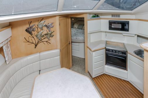 Carver 405 Aft Cabin image