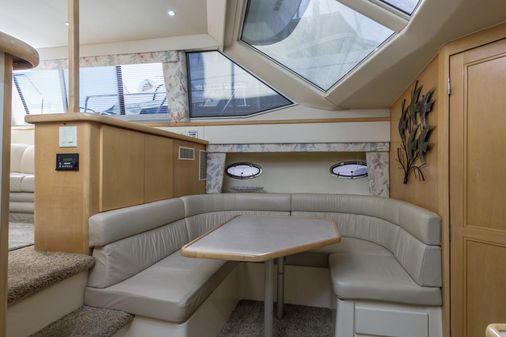 Carver 405 Aft Cabin image