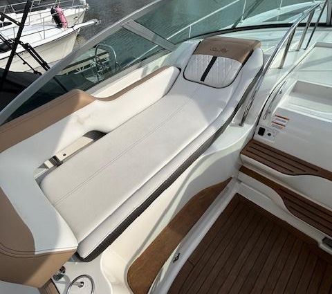 Sea Ray 350 Sundancer image