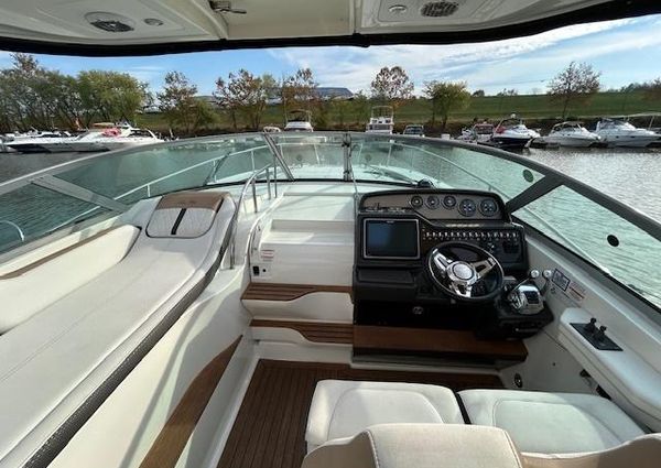 Sea Ray 350 Sundancer image