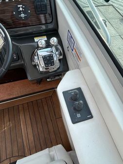 Sea Ray 350 Sundancer image