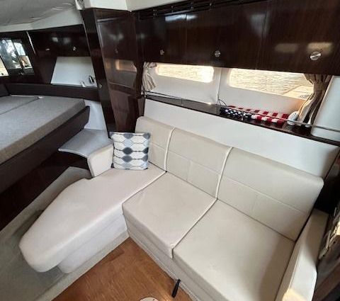 Sea Ray 350 Sundancer image