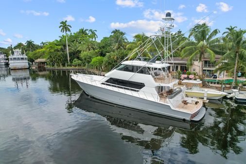 Hatteras 82 Convertible image