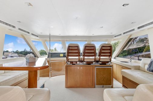 Hatteras 82 Convertible image