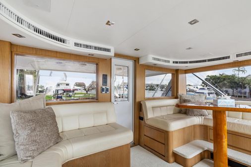 Hatteras 82 Convertible image