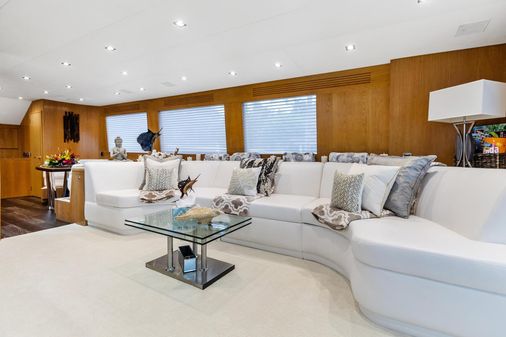 Hatteras 82 Convertible image