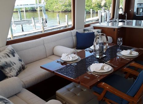 Offshore Yachts 62 Flushdeck image