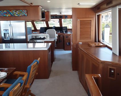 Offshore Yachts 62 Flushdeck image