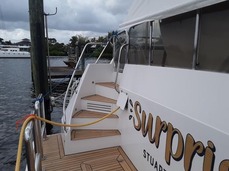 Offshore Yachts 62 Flushdeck image