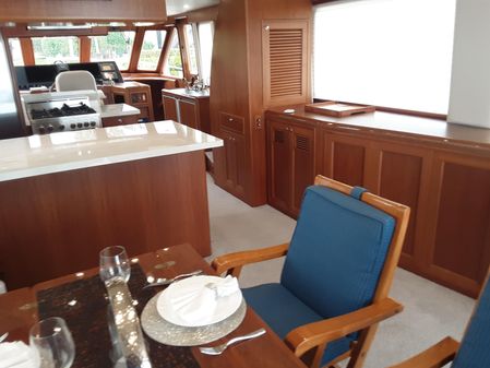 Offshore Yachts 62 Flushdeck image