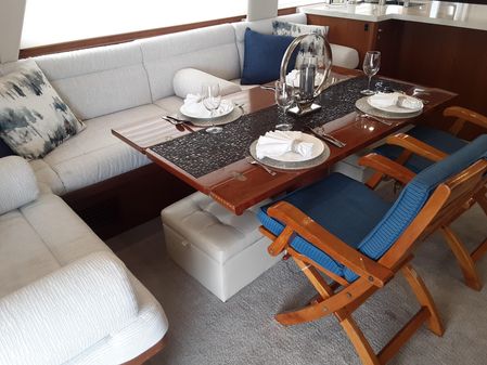 Offshore Yachts 62 Flushdeck image