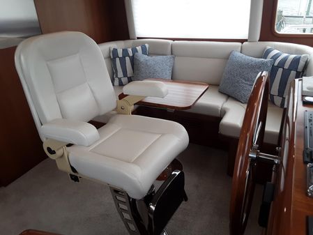 Offshore Yachts 62 Flushdeck image