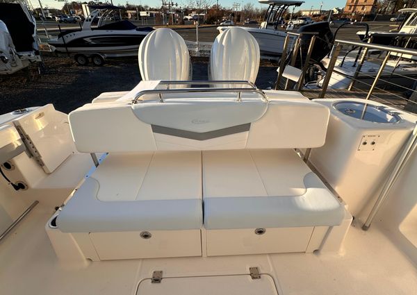 Robalo R317-DUAL-CONSOLE image