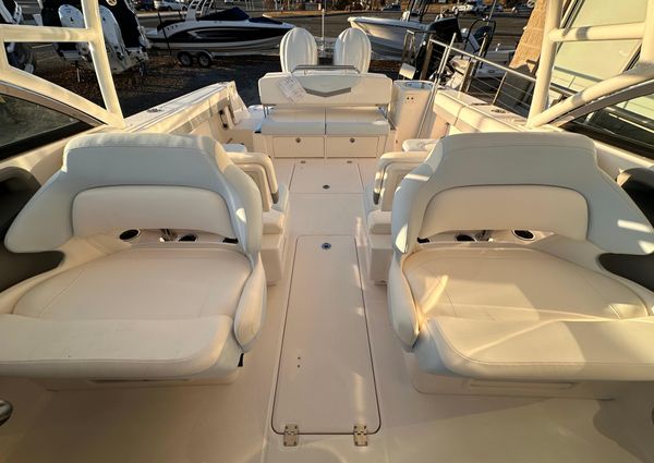 Robalo R317-DUAL-CONSOLE image