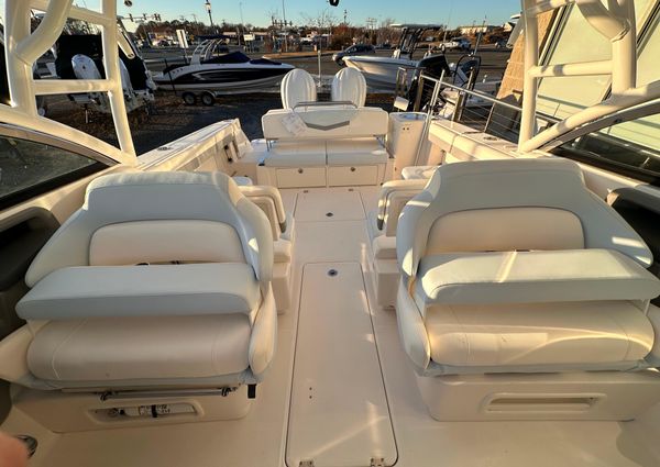 Robalo R317-DUAL-CONSOLE image