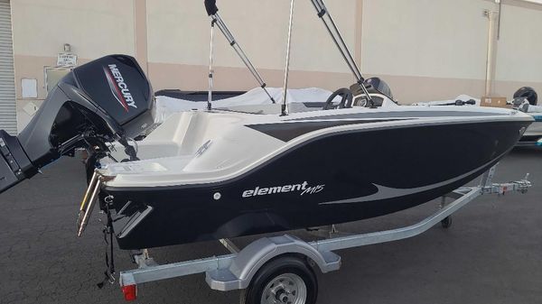 Bayliner Element M15