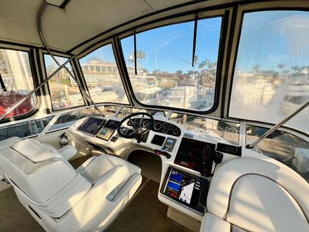 Sea Ray 370 Aft Cabin image