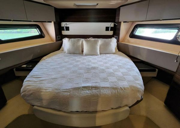 Azimut 50 Flybridge image