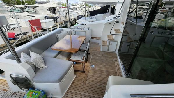 Azimut 50 Flybridge image