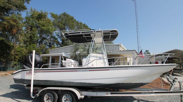 Boston Whaler 220 Dauntless 