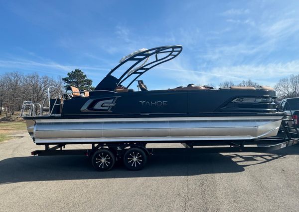 Tahoe Pontoon Grand Tahoe LTD Quad Lounge image