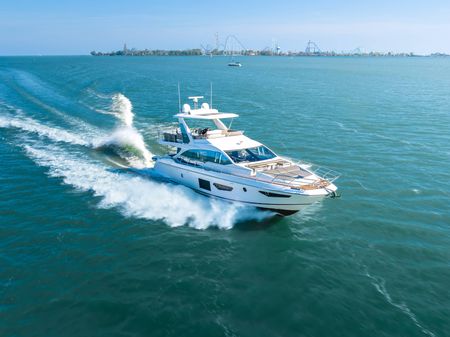 Azimut 66 image