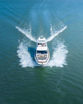 Azimut 66 image