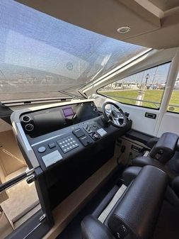 Azimut 66 image