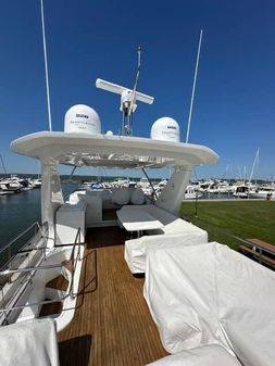 Azimut 66 image