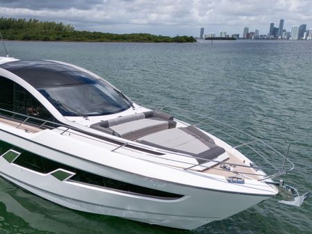 Sunseeker Predator 65 image