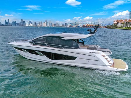 Sunseeker Predator 65 image