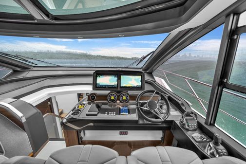 Sunseeker Predator 65 image