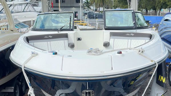 Sea Ray 350 SLX