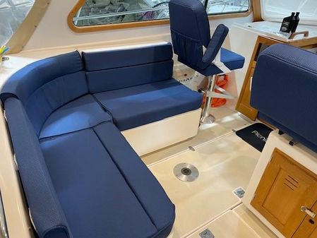 Legacy Yachts 34 Sedan image