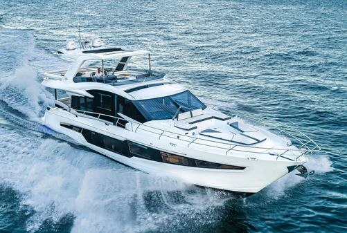 Galeon 680 Fly image