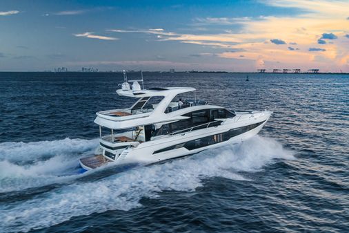 Galeon 680 Fly image