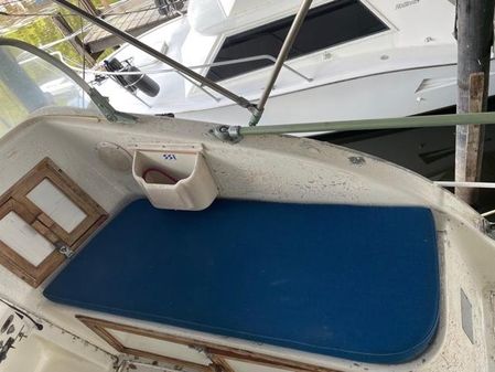 Hatteras Convertible image