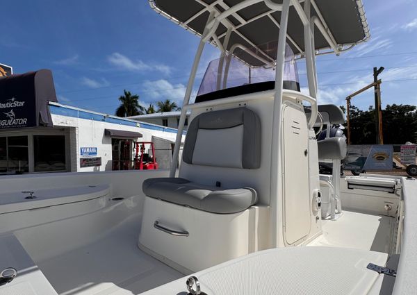 Nauticstar 227XTS image