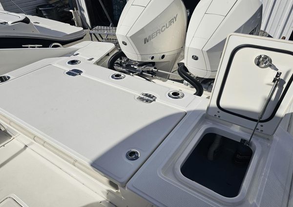 Boston Whaler 280 Dauntless image