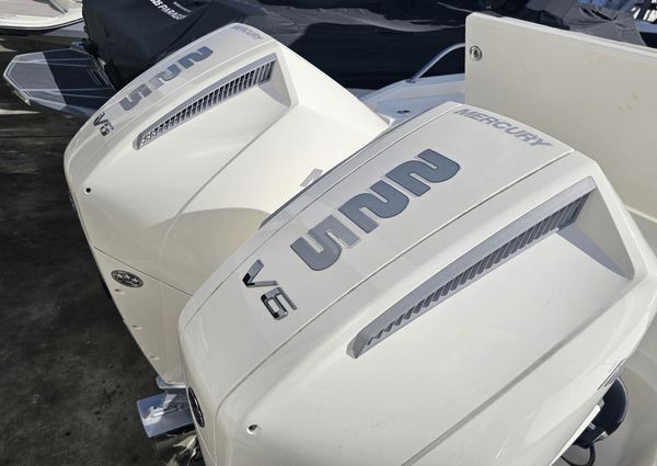 Boston Whaler 280 Dauntless image