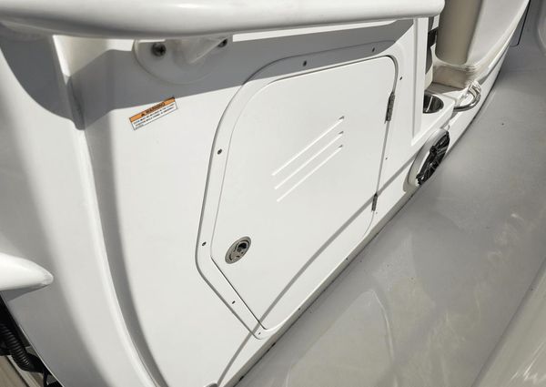 Boston Whaler 280 Dauntless image