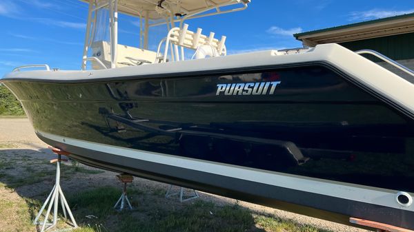 Pursuit 2870 Center Console